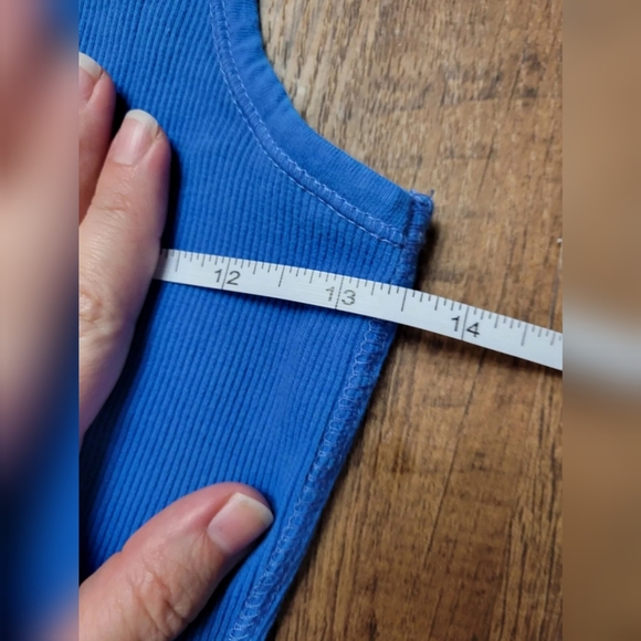 FREE W BUNDLE G21 ribbed tank top - Picture 4 of 7